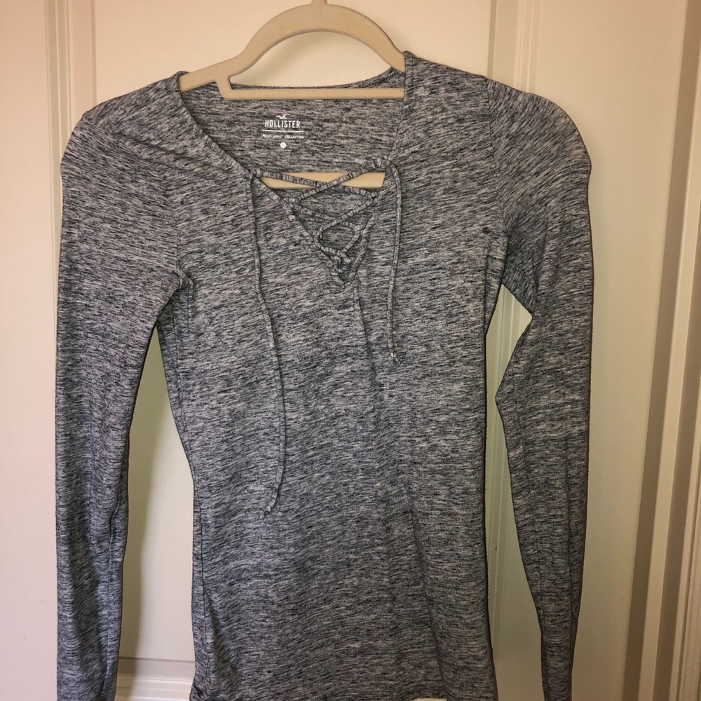 hollister lace up top